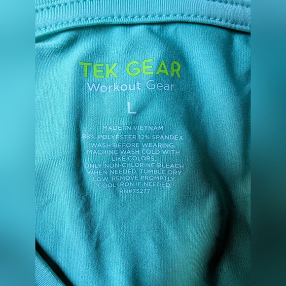 Tek Gear Adaptive Long Sleeve Performance TeeColor: River Moss, Size: LARG(EUC) - Picture 6 of 7